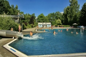schwimmbad